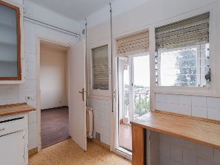 Edificio en C/ Josep Anselm Clavé 8