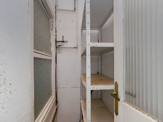 Edificio en C/ Josep Anselm Clavé 23