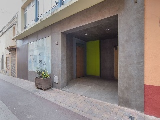 Edificio en C/ Josep Anselm Clavé 36