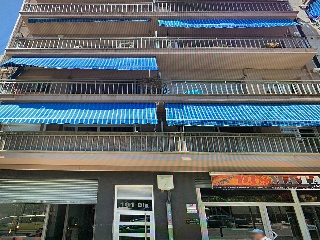 Piso en venta en Terrassa de 64  m²