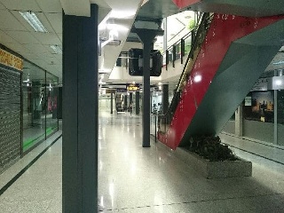 Local en Av Centro Comercial Neptuno - Granada -      11