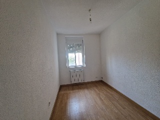 Piso en C/ Navalmoral de la Mata 7