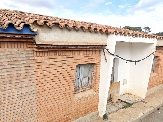 CALLE BARRIO DEL PILAR                        00007 3