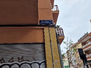 Local en C/ Baldomer Sola, Badalona (Barcelona)  4