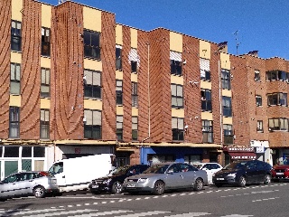 Piso en venta en León de 83  m²