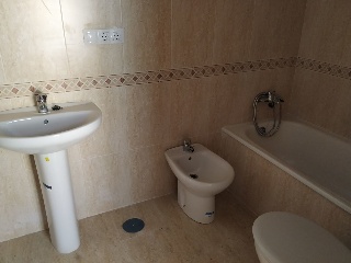 Piso en C/ Américo Castro 9