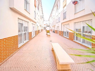 Dali 28