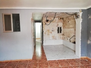 Piso en venta en Buñol de 62  m²
