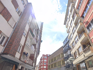 Piso en venta en Huesca de 85  m²