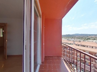 Piso en venta en Ripollet de 66  m²
