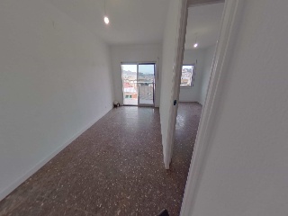 Piso en C/ Flor i Cel, Santa Coloma de Gramenet (Barcelona) 4