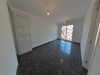 Piso en C/ Italia, Terrassa (Barcelona) 2