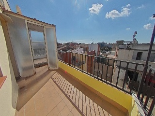 Ático dúplex en C/ Mare Eterna 41