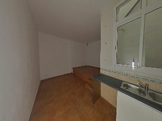 Vivienda en Pz de Santiago Russinyol 24