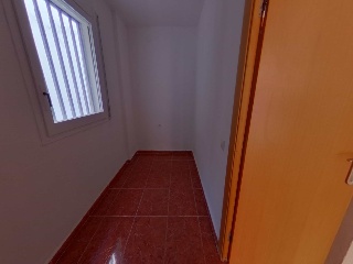 Vivienda en C/ Empúries, Girona 12