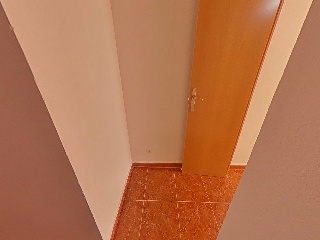Vivienda en C/ Empúries, Girona 23
