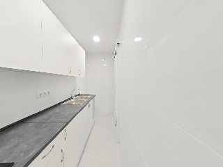 Piso en C/ Sant Adrià, Barcelona  17