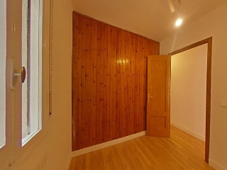 Piso en C/ Montseny - Girona - 13
