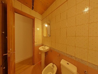 Piso en C/ Montseny - Girona - 24