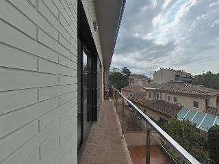 Viviendas y Garajes en C/ Gaudí, Tordera (Barcelona) 28