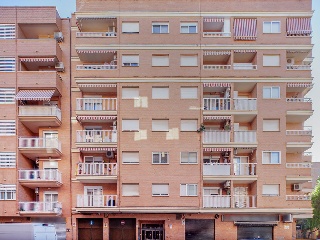 Piso en venta en Torrent de 83  m²