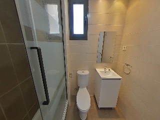 Piso en C/ Pintor Torras - Terrassa - 24