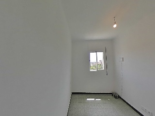 Piso en C/ Güell, Girona 29
