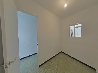 Piso en C/ Güell, Girona 37