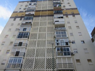 Piso en C/ Deva, Málaga 3