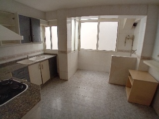 Piso en Av Divino Maestro 7