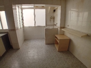 Piso en Av Divino Maestro 10