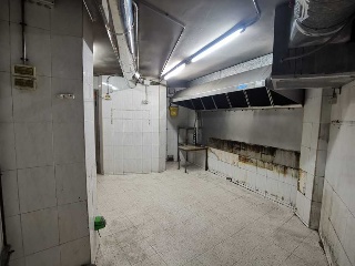 Local en C/ Dr. Ferrán, Santa Coloma de Gramenet (Barcelona) 8
