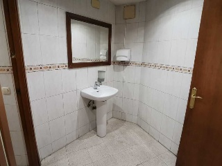 Local en C/ Dr. Ferrán, Santa Coloma de Gramenet (Barcelona) 10