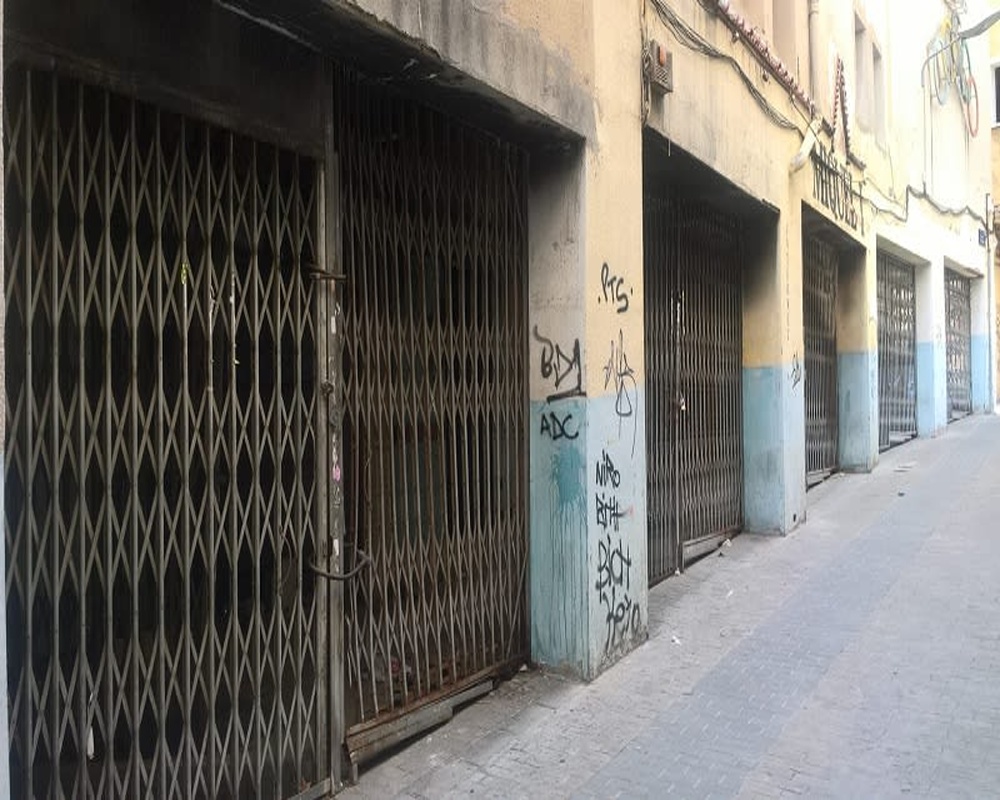 Local en C/ Can Llagosta, Badalona (Barcelona)