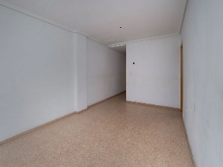 Piso en Av. Orihuela 3