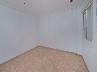 Piso en Av. Orihuela 6