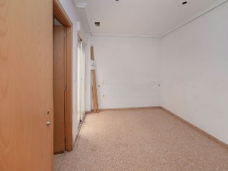 Piso en Av. Orihuela 8