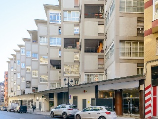 Piso en venta en Oviedo de 112  m²