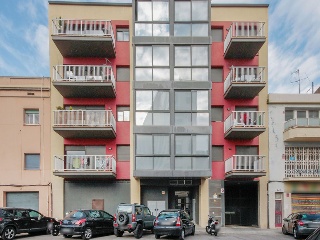 Garaje en venta en Badalona de 35  m²