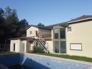 Chalet en venta en La Pobla Tornesa de 678  m²