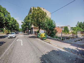 Suelo en Av Santa Coloma 24