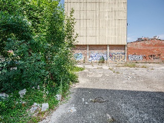 Suelo en Av Santa Coloma 32