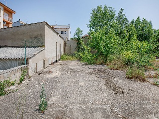 Suelo en Av Santa Coloma 41