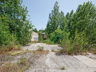 Suelo en Av Santa Coloma 44