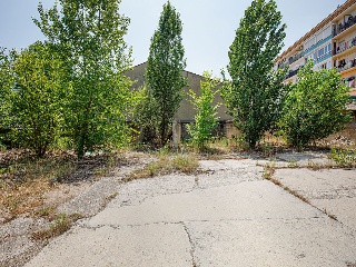 Suelo en Av Santa Coloma 45