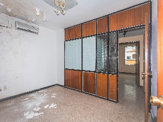 Oficina en C/ Donoso Cortés - Badajoz - 40