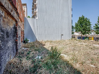 Suelo urbano en C/ Joan  Arderius - Figueres - Girona 22