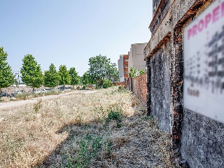 Suelo urbano en C/ Joan  Arderius - Figueres - Girona 23