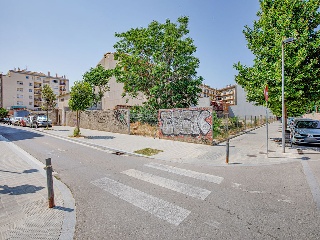 Suelo urbano en C/ Joan  Arderius - Figueres - Girona 32