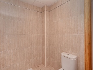 00305-0001 36